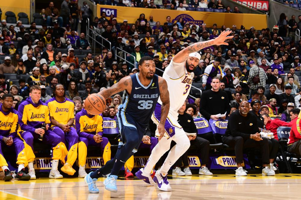 依靠丰富的 依靠丰富的